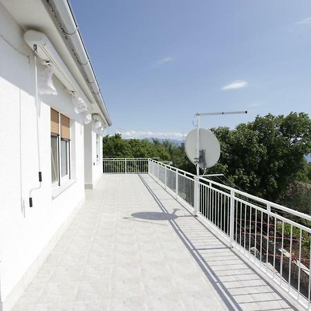 Guest House Balazevic ノヴィ・ヴィノドロスキー エクステリア 写真