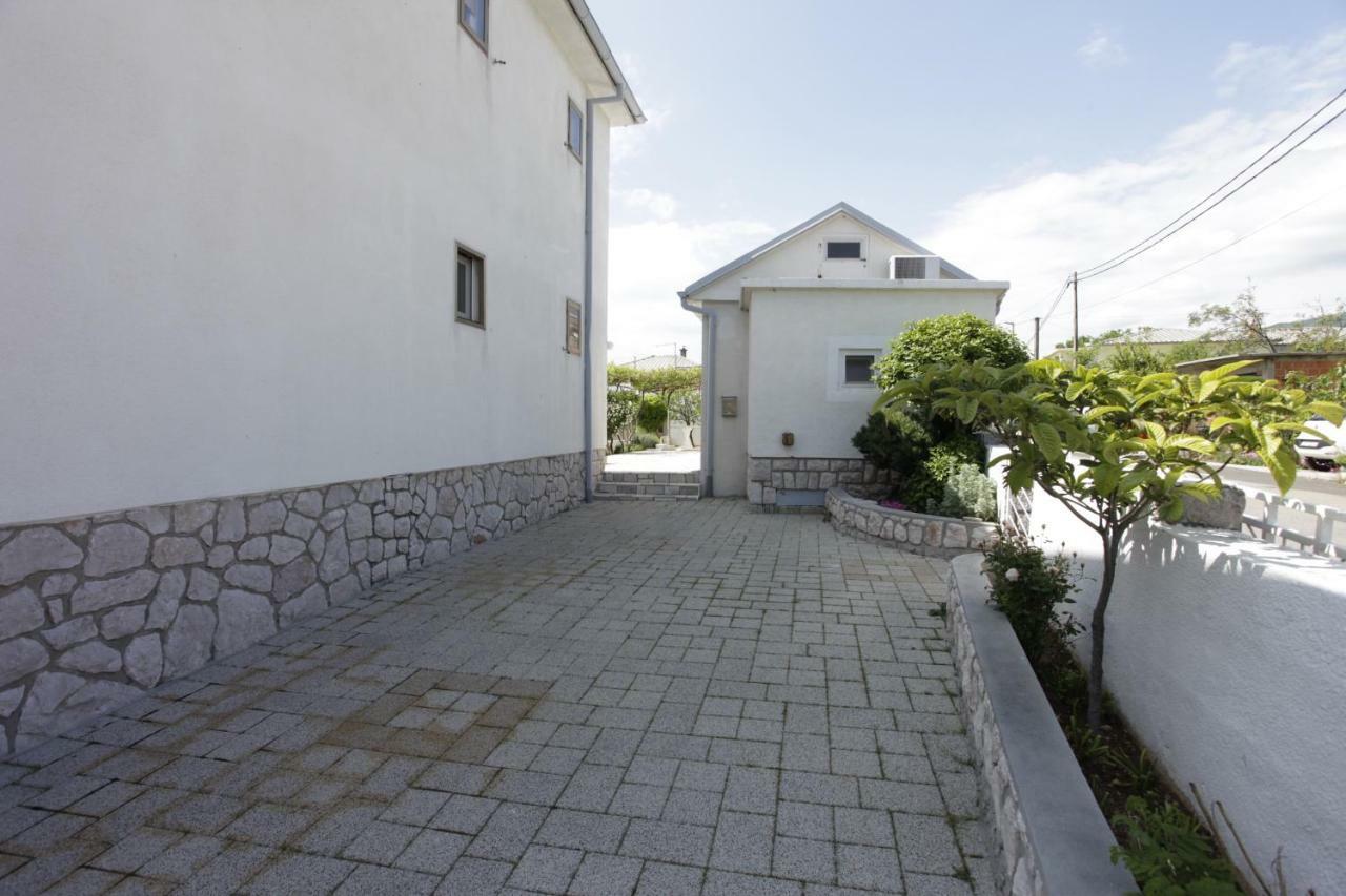 Guest House Balazevic ノヴィ・ヴィノドロスキー エクステリア 写真